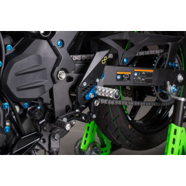 PEDANE REGOLABILI CON POGGIAPIEDE FISSO KAWASAKI NINJA 400 (2018>)