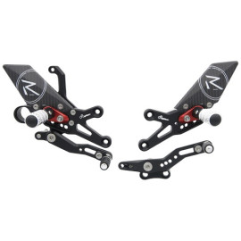 Pedane regolabili RACING VERSION con poggiapiede Snodato Lightech per HONDA CBR 1000 RR (2008/2017)