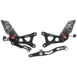 Pedane regolabili RACING VERSION con poggiapiede Snodato Lightech per YAMAHA R6 (2008/2016)