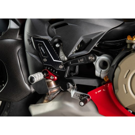 Pedane Regolabili Con Poggia Piedi Fissi per Ducati PANIGALE V4  (2025)