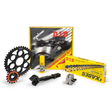 KIT PROFEFSSIONALE CON CATENA DID PASSO 520 114 MAGLIE CORONA 45 DENTI PIGNONE 16 DENTI PER HONDA 750 CB HORNET (2023-2026)
