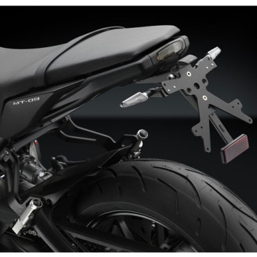 Porta Targa Regolabile Omologato FOX con luce targa Led RIZOMA per YAMAHA MT-09 (2013>) - XSR 900 (2016>)